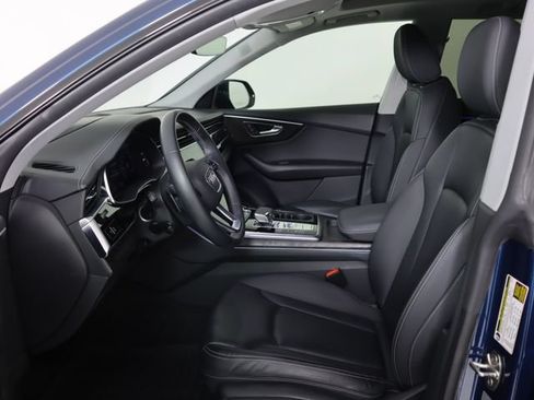 Used 2020 Audi Q8 Prestige w/ Prestige Package AWD/4WD image 12