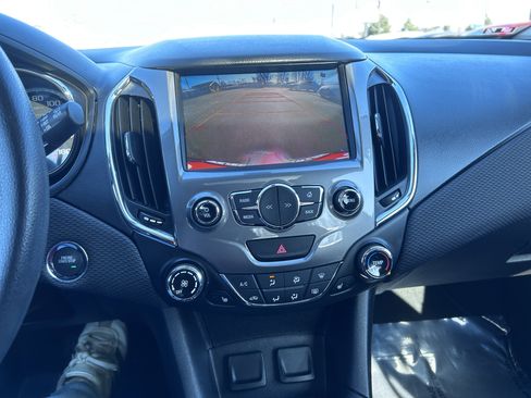 Used 2017 Chevrolet Cruze LT w/ Sun And Sound Package image 19