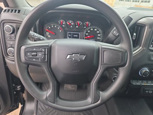 Used 2025 Chevrolet Silverado 1500 Custom Trail Boss w/ Midnight Edition image 16