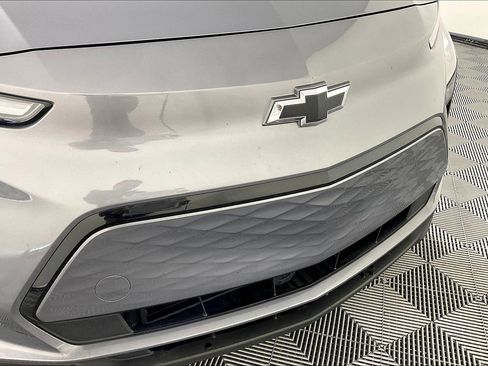 Used 2022 Chevrolet Bolt LT FWD image 30
