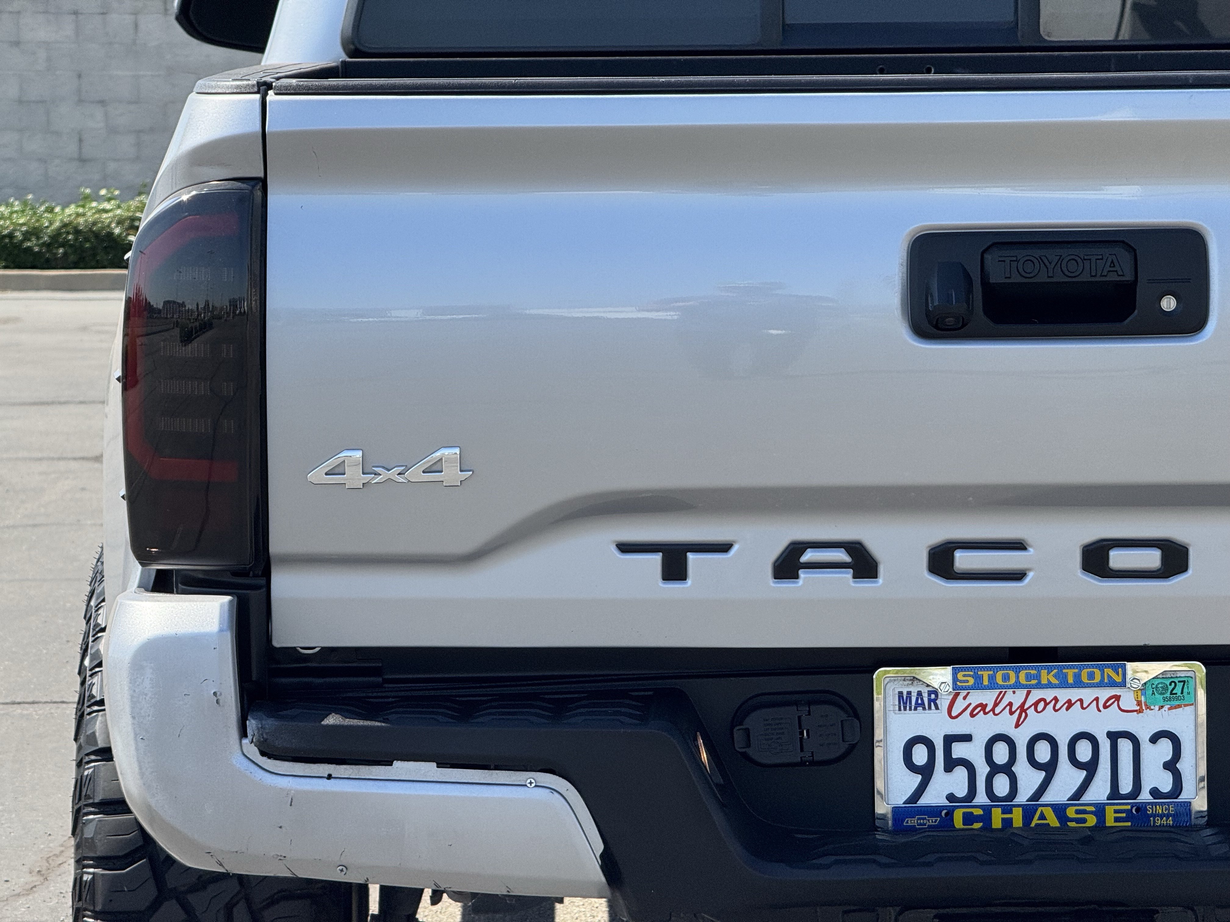 Used 2021 Toyota Tacoma SR AWD/4WD image 7