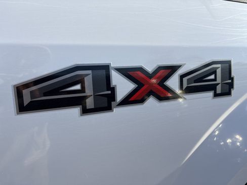 Used 2015 Ford F150 XLT w/ Equipment Group 302A Luxury image 6