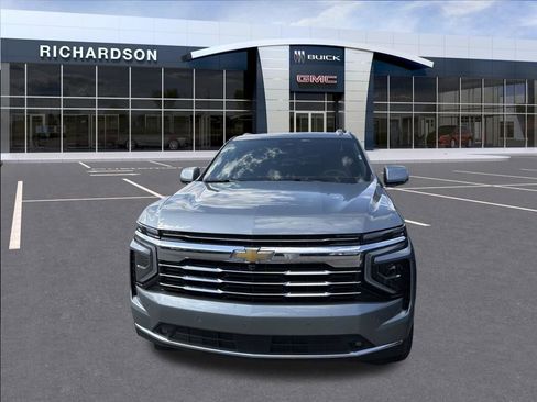 Used 2025 Chevrolet Tahoe LT w/ Comfort Package AWD/4WD image 5