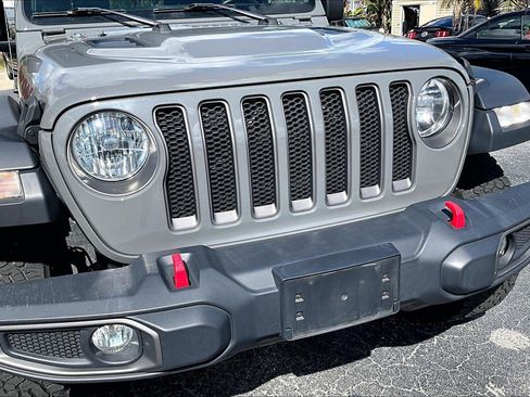 Used 2020 Jeep Wrangler Unlimited Rubicon w/ Dual Top Group AWD/4WD image 35