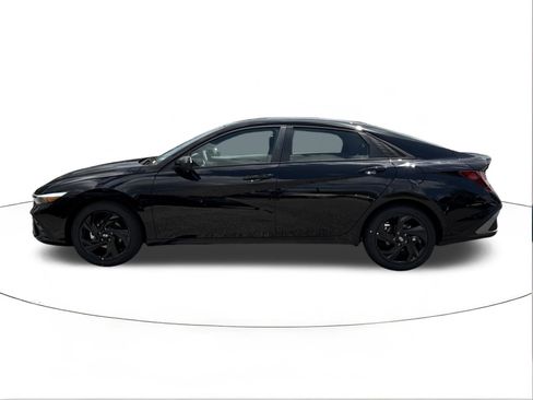 New 2026 Hyundai Elantra Sport FWD image 6