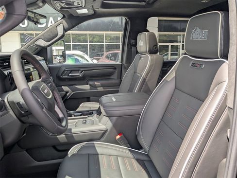 New 2025 GMC Sierra 2500 AT4X w/ AT4X AEV Edition image 12