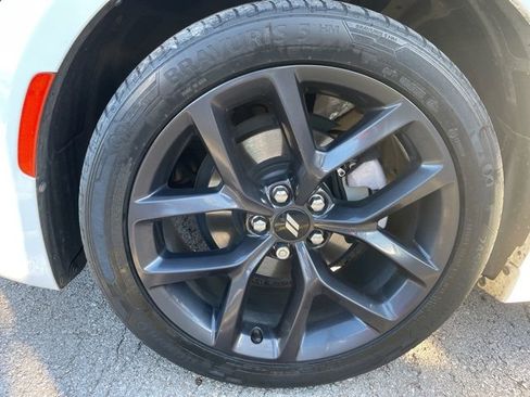 Used 2019 Dodge Charger SXT w/ Blacktop Package image 4