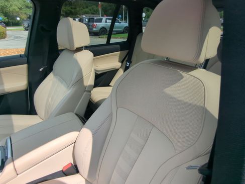 Used 2021 BMW X5 sDrive40i w/ Premium Package 2 RWD image 13