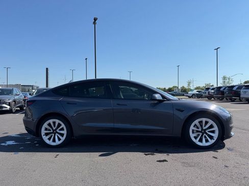 Used 2023 Tesla Model 3 Standard Range RWD image 4