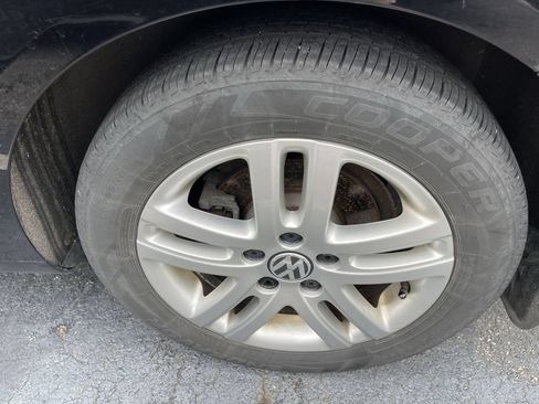 Used 2011 Volkswagen Jetta TDI FWD image 4