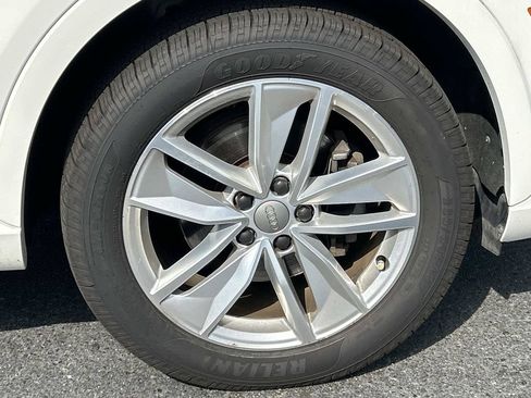 Used 2017 Audi Q3 2.0T Premium FWD image 9