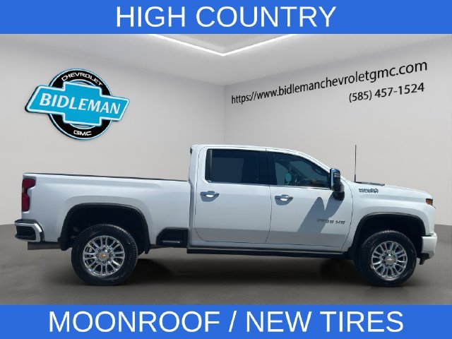 Used 2022 Chevrolet Silverado 3500 High Country w/ Safety Package II AWD/4WD image 9