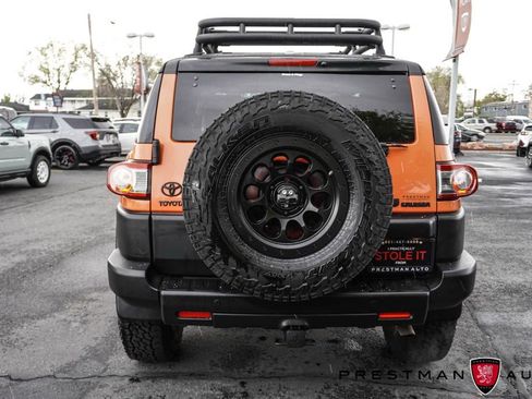 Used 2013 Toyota FJ Cruiser 4WD w/ Upgrade Pkg image 15