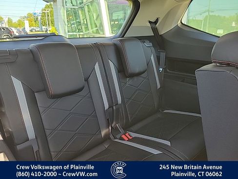 New 2026 Volkswagen Atlas Peak Edition image 47