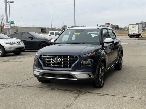 New 2026 Hyundai Venue SEL image 14