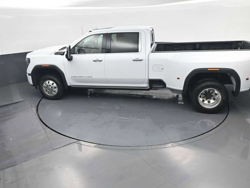 New 2026 GMC Sierra 3500 Denali Ultimate AWD/4WD image 32