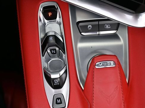 Used 2021 Chevrolet Corvette Stingray Preferred Conv w/ Z51 Performance Package RWD image 18