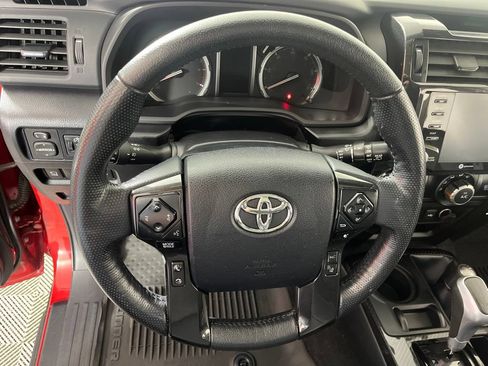 Used 2023 Toyota 4Runner TRD Off-Road Premium w/ Off Road Premium Plus Package AWD/4WD image 31