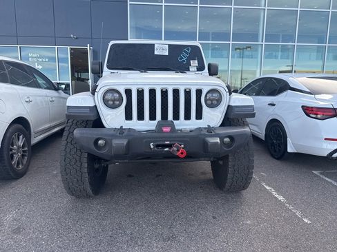 Used 2021 Jeep Wrangler Unlimited Sahara image 6