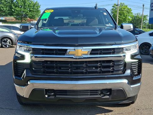 Used 2023 Chevrolet Silverado 1500 LT AWD/4WD image 2