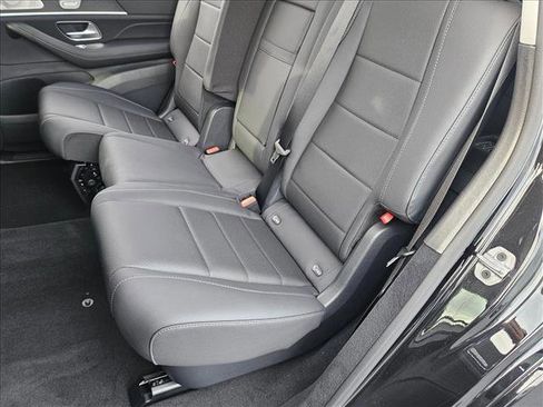 New 2026 Mercedes-Benz GLS 450 4MATIC image 16