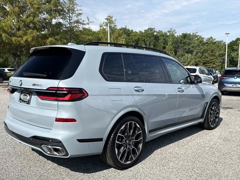 Used 2024 BMW X7 M60i AWD/4WD image 3