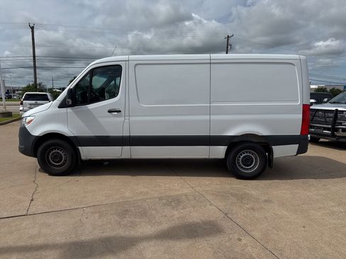 Used 2025 Mercedes-Benz Sprinter 2500 image 7