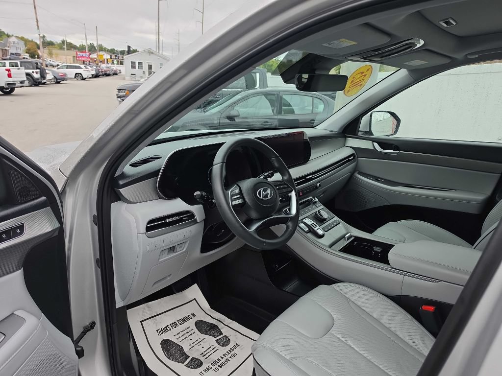 Used 2025 Hyundai Palisade SEL AWD/4WD image 13