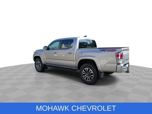 Used 2021 Toyota Tacoma TRD Sport w/ Technology Package AWD/4WD image 6