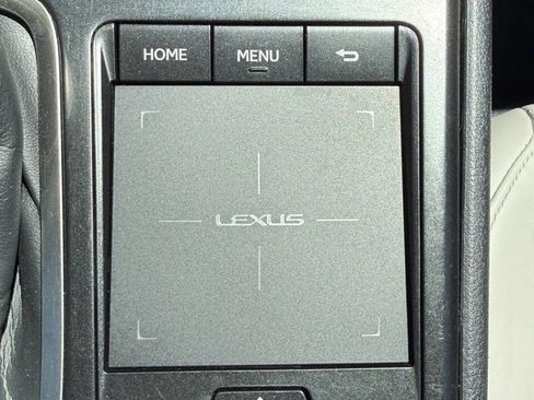 Used 2019 Lexus UX 200 w/ Premium Package image 24