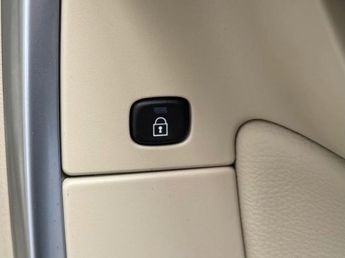 Used 2015 Volvo S60 T5 Premier image 34