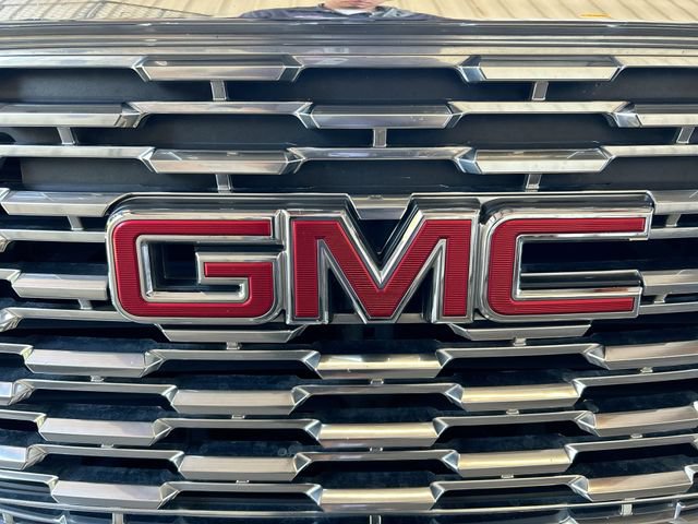 Used 2018 GMC Yukon Denali w/ Denali Ultimate Package AWD/4WD image 31