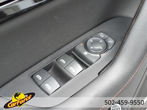 Used 2021 Chevrolet Blazer RS w/ Enhanced Convenience Package image 17