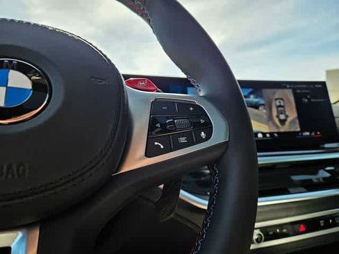 Used 2025 BMW X5 M Competition w/ Executive Package image 27