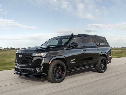 Used 2025 Cadillac Escalade V image 2