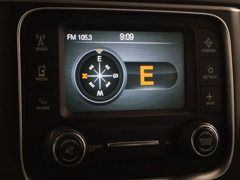 Used 2016 RAM 1500 ST AWD/4WD image 8