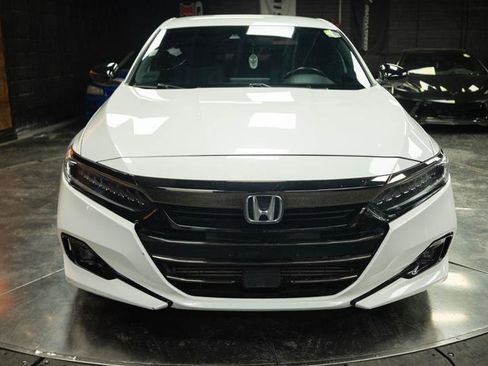 Used 2021 Honda Accord Sport image 3