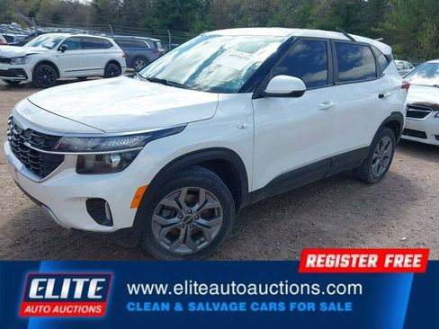 Used 2024 Kia Seltos LX AWD/4WD image 3