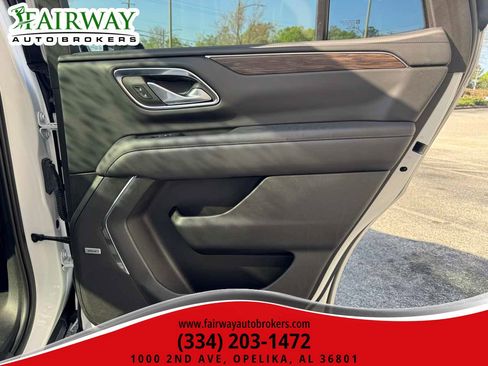 Used 2022 Chevrolet Tahoe Z71 w/ Luxury Package AWD/4WD image 35