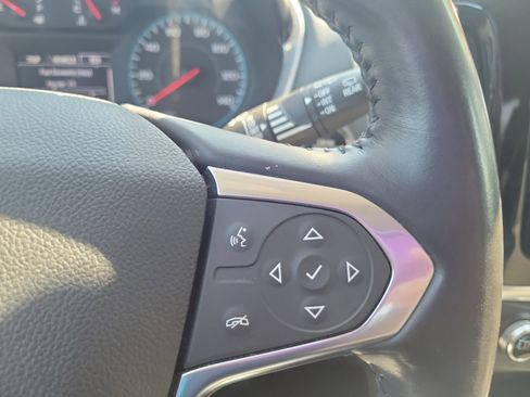 Used 2021 Chevrolet Traverse LT FWD image 31