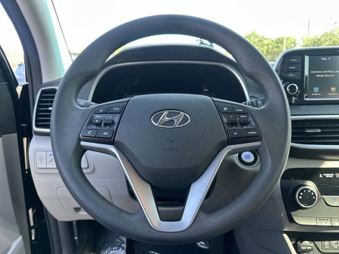 Used 2021 Hyundai Tucson Value FWD image 11