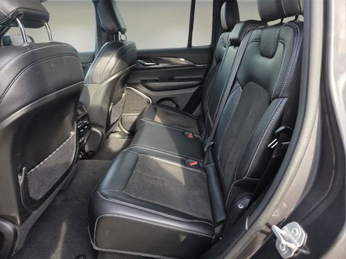 Used 2022 Jeep Grand Cherokee Altitude image 22