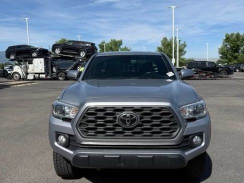 Used 2021 Toyota Tacoma TRD Off-Road AWD/4WD image 3