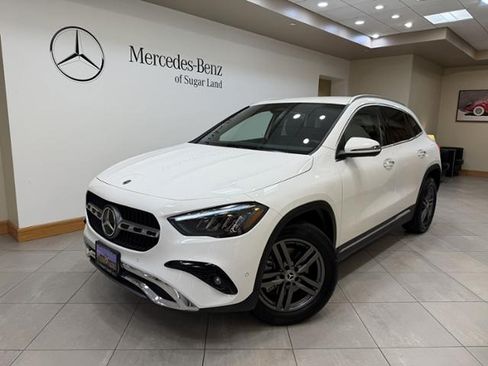 Used 2025 Mercedes-Benz GLA 250 image 1