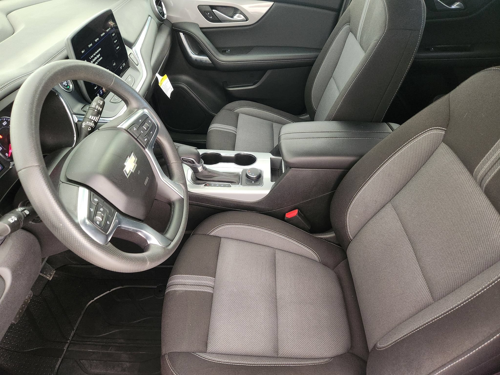 Used 2023 Chevrolet Blazer LT w/ Convenience Package FWD image 12