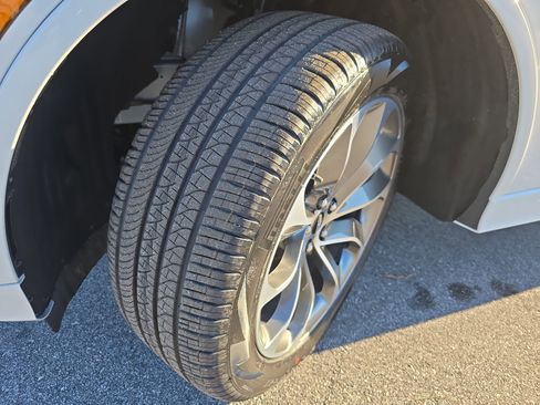 New 2026 Lincoln Aviator AWD w/ Jet Appearance Package image 31