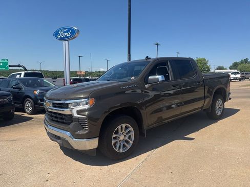 Used 2023 Chevrolet Silverado 1500 LT RWD image 7