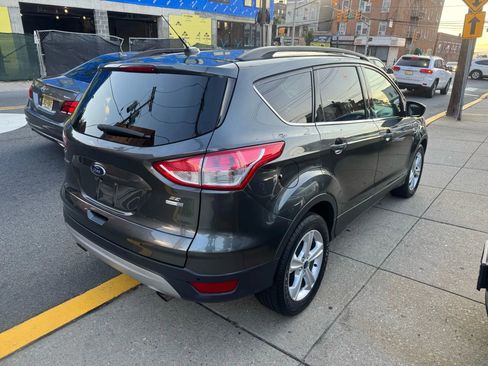Used 2016 Ford Escape SE w/ Equipment Group 201A image 8