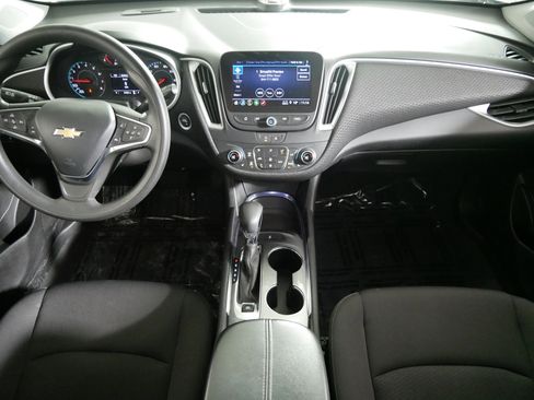 Used 2023 Chevrolet Malibu LT image 10