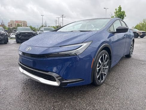 New 2026 Toyota Prius Plug-In Hybrid FWD image 25